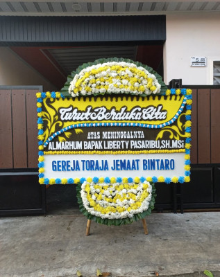 Papan Bunga Duka di Kedung Jaya
