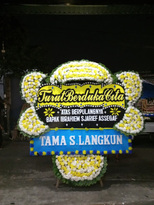 Papan Bunga Duka di Kedung Jaya