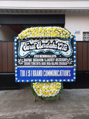 Papan Bunga Duka di Kedung Jaya